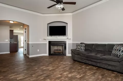 409 Thomas Edwards Ln, Greer, SC 29651 photo 3