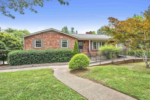 231 Cart Dr, Spartanburg, SC 29307