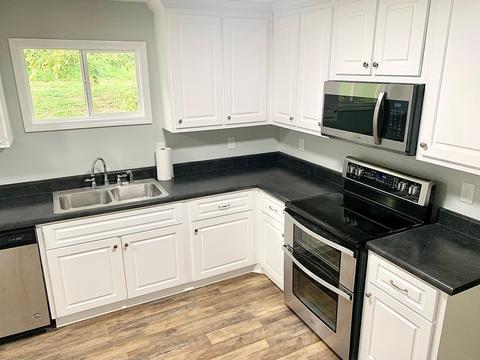 134 Anthony St, Gaffney, SC 29340 photo 3