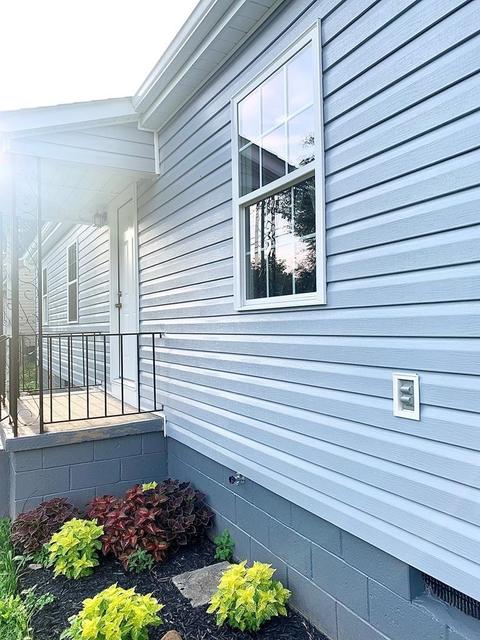 134 Anthony St, Gaffney, SC 29340 photo 2