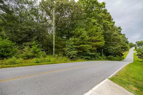 415 Phillips Rd, Greer, SC 29650 photo 1