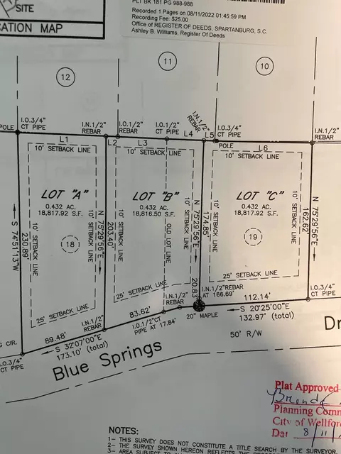 140 Blue Springs Dr, Wellford, SC 29385