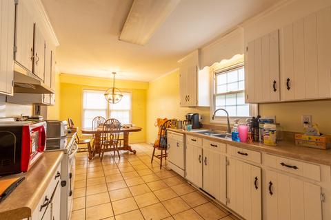 105 Bennington Rd, Greer, SC 29650 photo 7