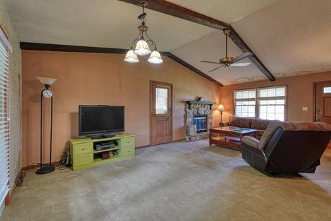 105 Nether Ln, Moore, SC 29369 photo 8