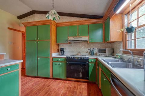105 Nether Ln, Moore, SC 29369 photo 12