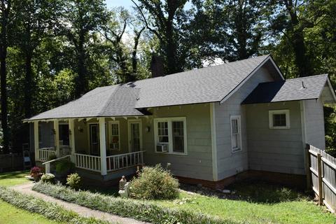 157 Chestnut St, Tryon, NC 28782 photo 5