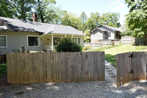 157 Chestnut St, Tryon, NC 28782 photo 3