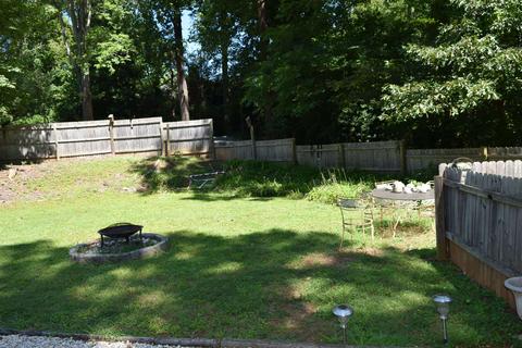 157 Chestnut St, Tryon, NC 28782 photo 4