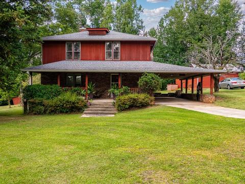 175 Rock Ridge Rd, Campobello, SC 29322