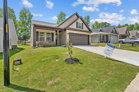 448 Timberwood Dr, Woodruff, SC 29388