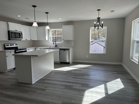 125 Kimberly Dr, Easley, SC 29642 photo 2