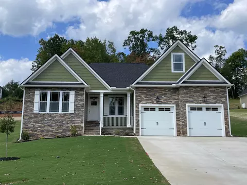 405 Navajo Ct, Marietta, SC 29661