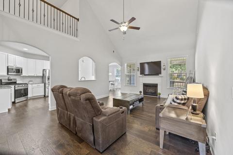 513 Turning Leaf Ln, Greer, SC 29651 photo 2