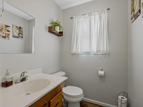 412 Woodsedge Ct, Moore, SC 29369 photo 15