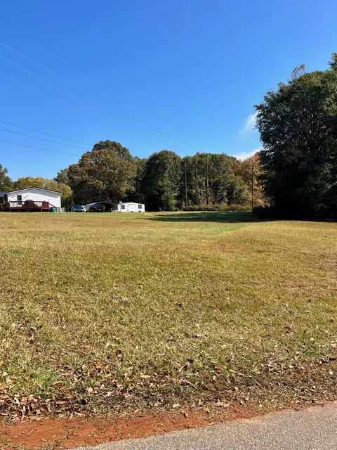202 Walker Ave, Chesnee, SC 29323 photo 7