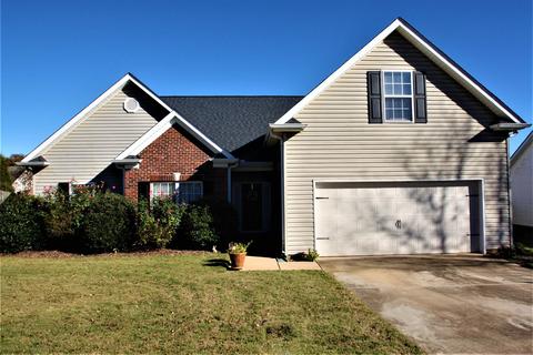 655 Flintrock Dr, Boiling Springs, SC 29316