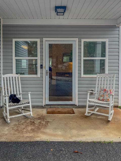 203 Crescent Cir, Duncan, SC 29334 photo 5