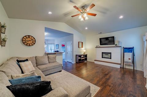 203 Crescent Cir, Duncan, SC 29334 photo 14
