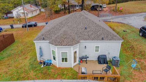 203 Crescent Cir, Duncan, SC 29334 photo 4