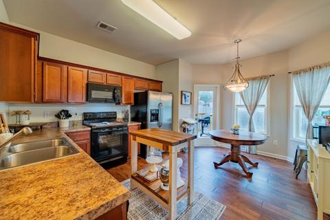 203 Crescent Cir, Duncan, SC 29334 photo 8