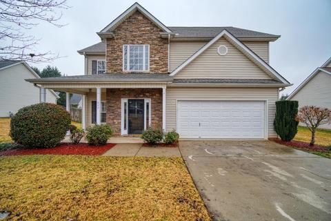 645 Flintrock Dr, Boiling Springs, SC 29316