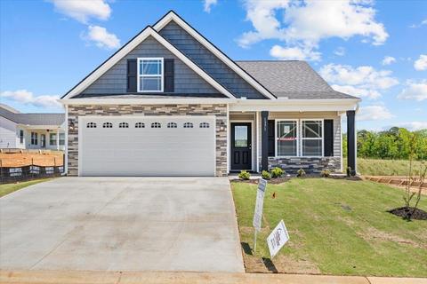 1371 Romany Ct, Boiling Springs, SC 29316