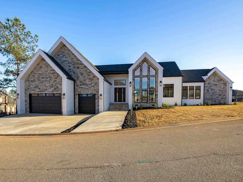 489 World Tour Dr, Inman, SC 29349