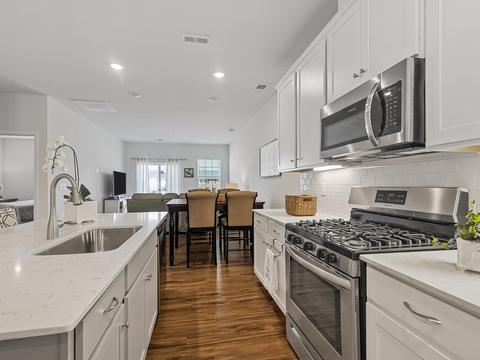 21 Table Mountain Trl, Greer, SC 29651 photo 4