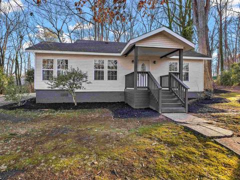 166 Bellew Carver Rd, Spartanburg, SC 29301