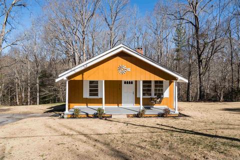 618 Pearson Town Rd, Moore, SC 29369 photo 1