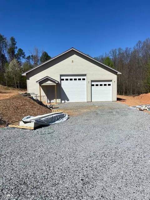 107 Rock Hill Church Rd, Campobello, SC 29322