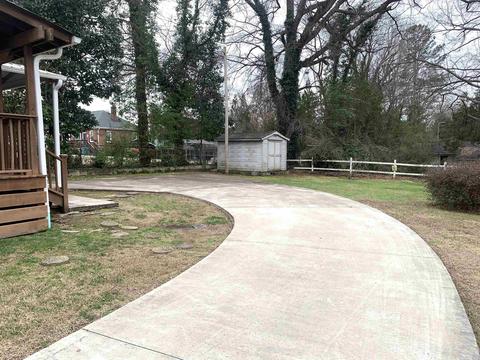 114 E Rutledge Ave, Gaffney, SC 29340 photo 5