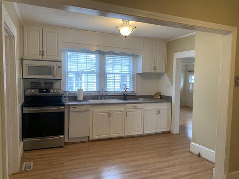 114 E Rutledge Ave, Gaffney, SC 29340 photo 12