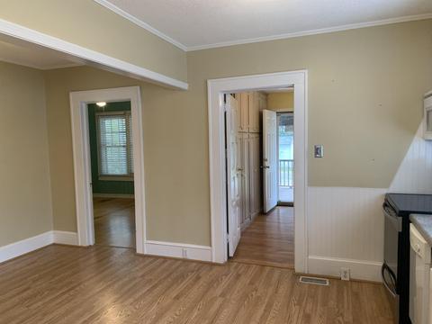 114 E Rutledge Ave, Gaffney, SC 29340 photo 13