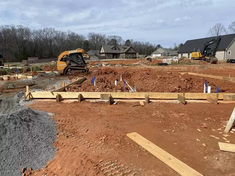 215 Floyd Meadow Dr, Inman, SC 29349