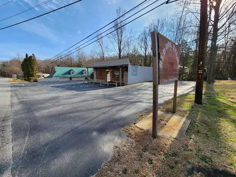 620 S Trade St, Tryon, NC 28782 photo 4