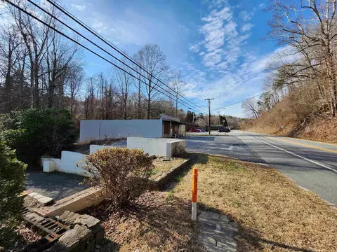 620 S Trade St, Tryon, NC 28782 photo 5