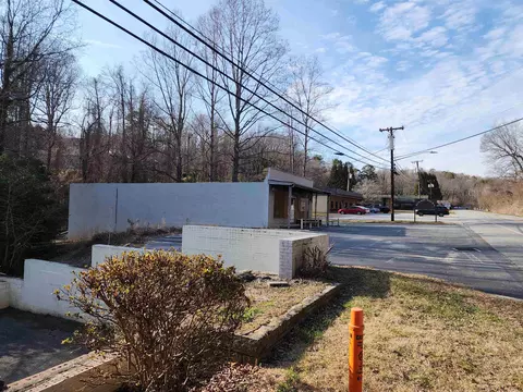620 S Trade St, Tryon, NC 28782 photo 6