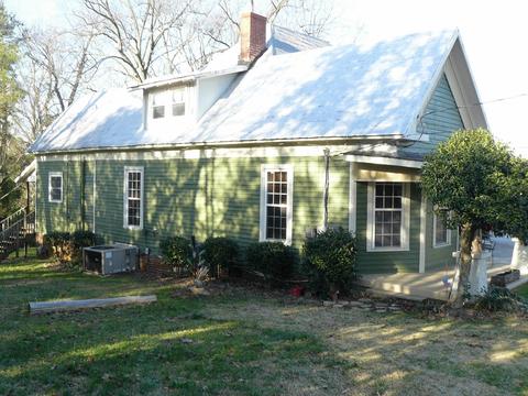 101 E Pine St, Blacksburg, SC 29702 photo 2
