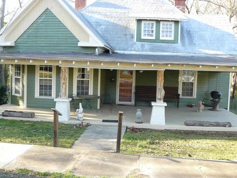 101 E Pine St, Blacksburg, SC 29702