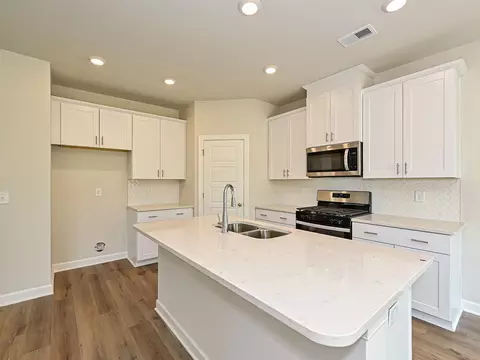 1001 Appalachian Dr, Moore, SC 29369 photo 6