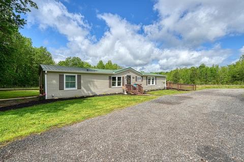 140 Prayer Ranch Rd, Enoree, SC 29335