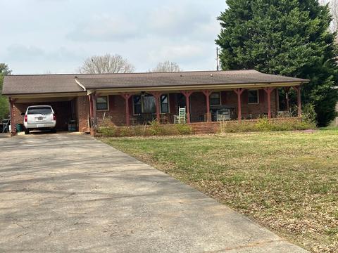 820 Mason Rd, Chesnee, SC 29323