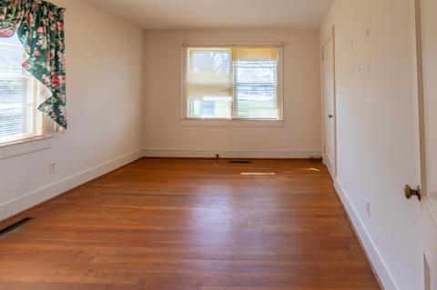 1007 E Blackstock Rd, Moore, SC 29369 photo 5