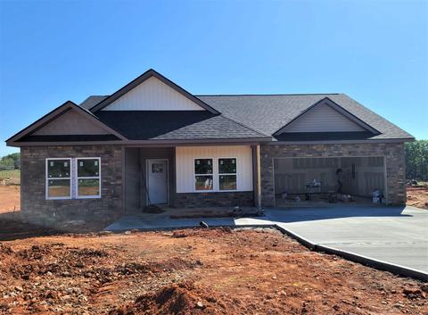 239 R C Thompson Rd, Chesnee, SC 29323