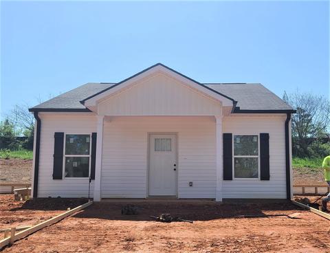 140 Hearthstone Ln, Boiling Springs, SC 29316