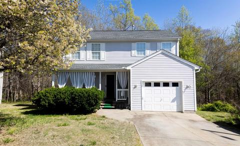 511 Duncan Station Dr, Duncan, SC 29334
