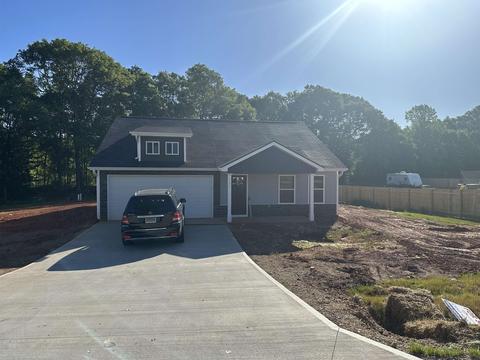 500 Cemetery St, Cowpens, SC 29330