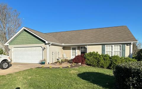 222 Fisher Lake Rd, Lyman, SC 29365