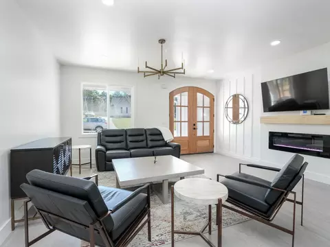 252 Queensbury Way, Spartanburg, SC 29302
